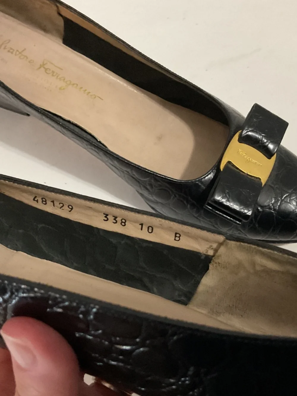 Women’s Vintage Ferragamo Black Crocodile Vera Pumps, Size 10